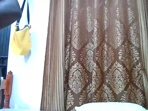 sweet_naughty webcam