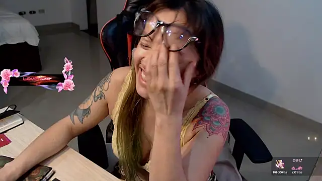 pink-2022 webcam
