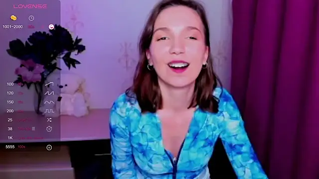KindHazelHere_ webcam