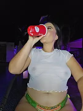 Pretty_Julieta webcam