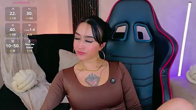 emmyevans1 - EmmyEvans1's free webcam - UK Sex Cams
