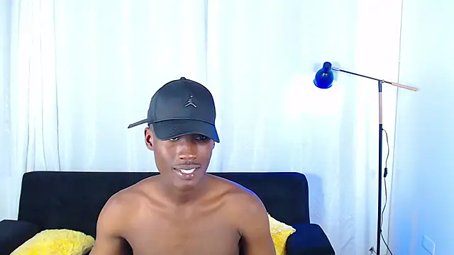 alexaandro18 webcam