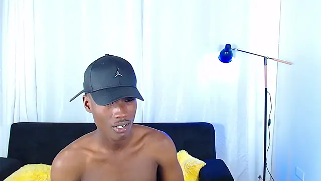 alexaandro18 (M twink) - Cumshow