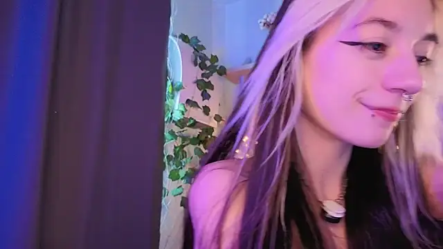 TristaRoht webcam