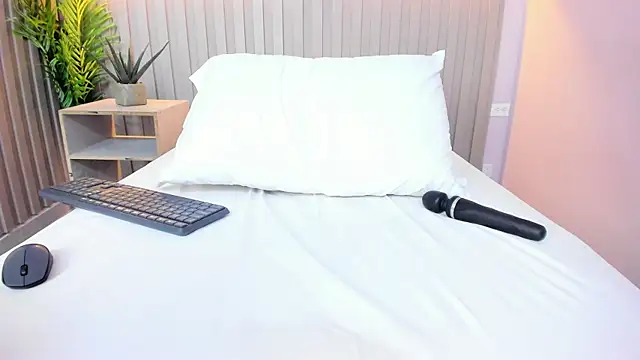 isabel_sofiaa webcam