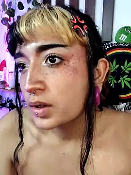 MeowMota_ live cam on StripChat