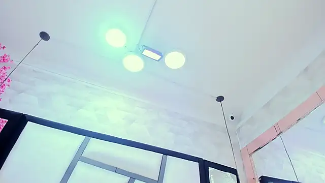 TessaCooper1 webcam