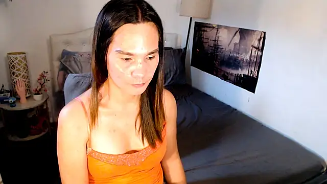 NinaDOM4CUM webcam