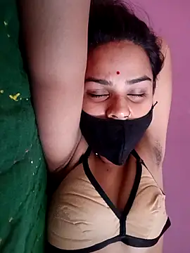 Radhika_Lovely live cam on StripChat