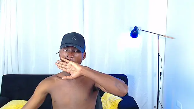 alexaandro18 webcam