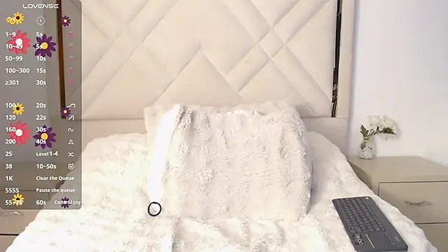CatalinaMontoya live cam on StripChat