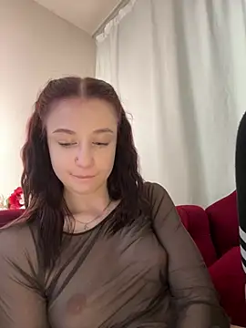 MiraXS live cam on StripChat
