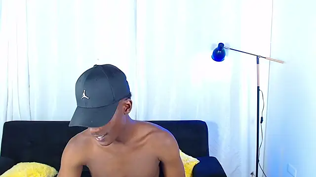 alexaandro18 webcam