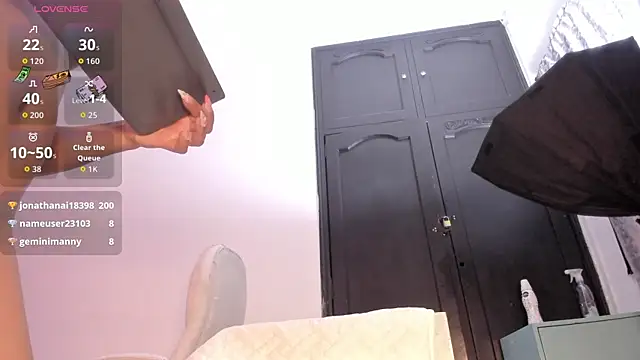 Victoriaa_millers webcam