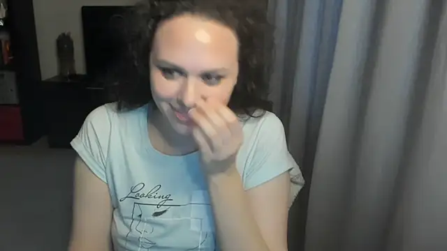 MollyCheiz webcam