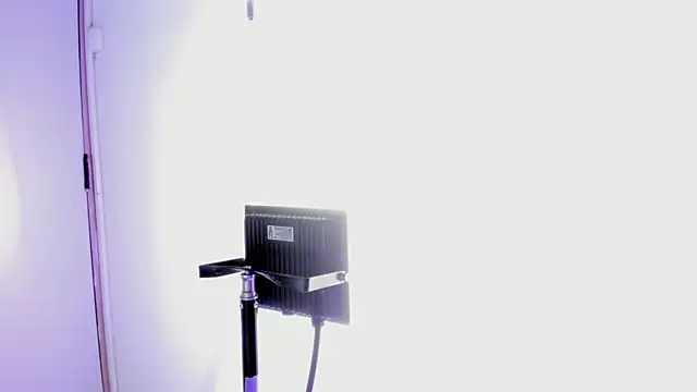 Emili__hot webcam