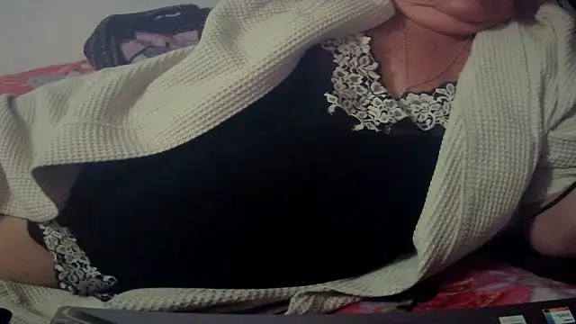 Playful_MILF_Demi webcam