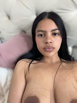 MeganHillss live cam on StripChat