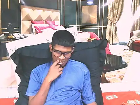 IndianThuggin webcam
