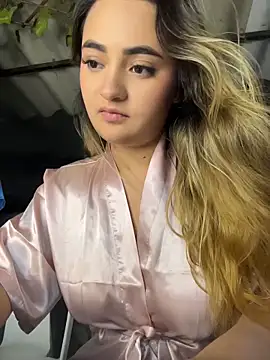 Antonella_Julieta webcam