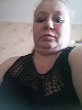 KiraStanton webcam