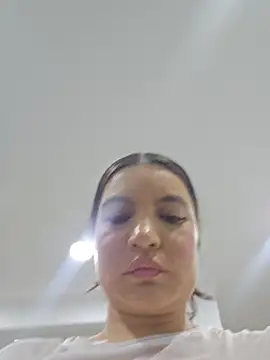 Pretty_Julieta webcam