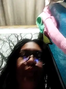 LatinSquirtBaby webcam