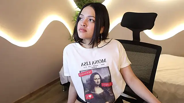 dolcee__ - Dolcee__'s free webcam - UK Sex Cams
