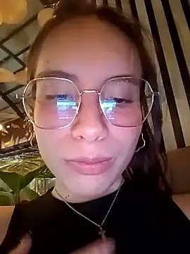 Lilith0423 webcam