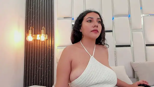 _aria_jones webcam