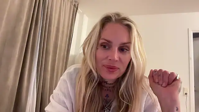Arousing_Aria_38 webcam