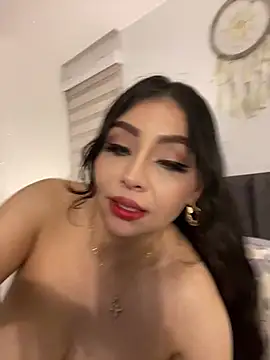 KateVailXO webcam