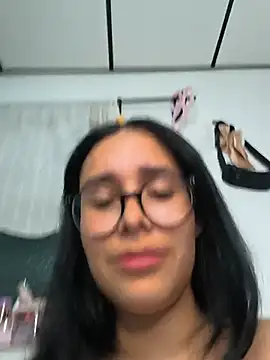 Annya-sweet webcam