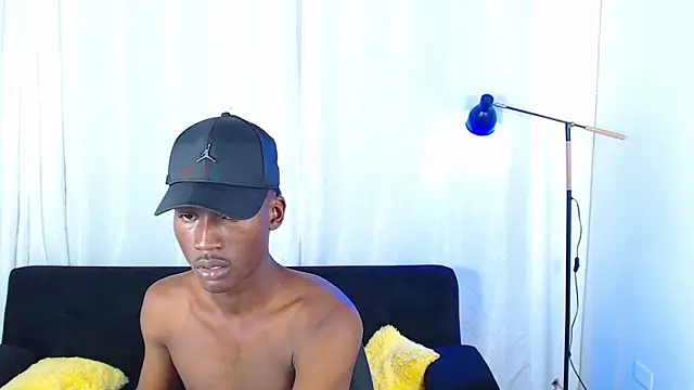 alexaandro18 webcam