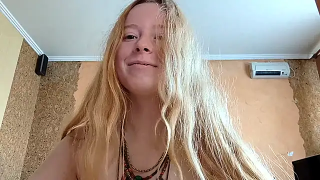 KateVibe_01 webcam