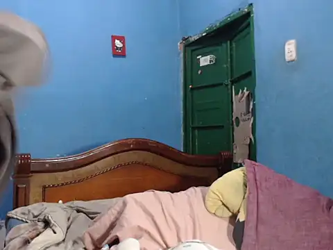 Lauren_baby webcam
