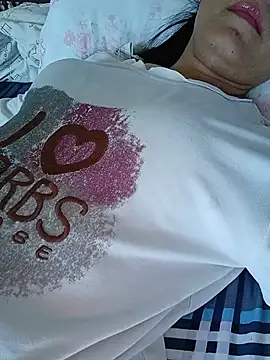 Doremon_95 live cam on StripChat