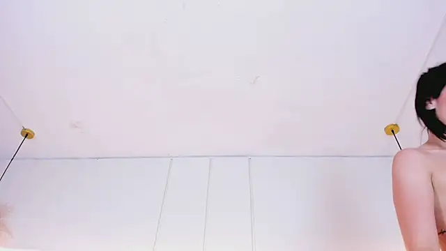 NahimiThompson live cam on StripChat