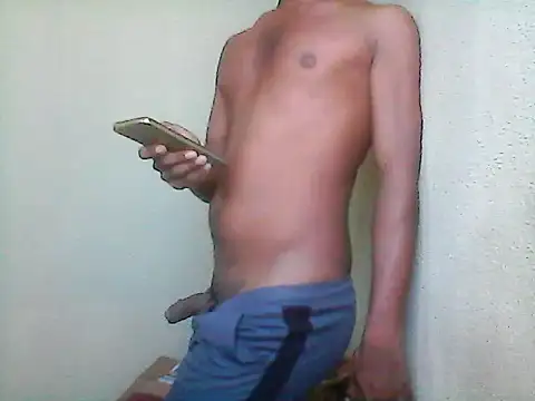 badgajini100 live cam on StripChat
