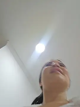 Pretty_Julieta webcam