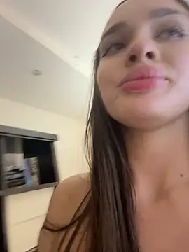 LillyNatty18 webcam