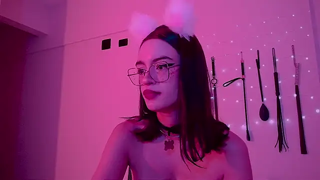 nina_kink (F teen) - fingering my pussy ✩࿐