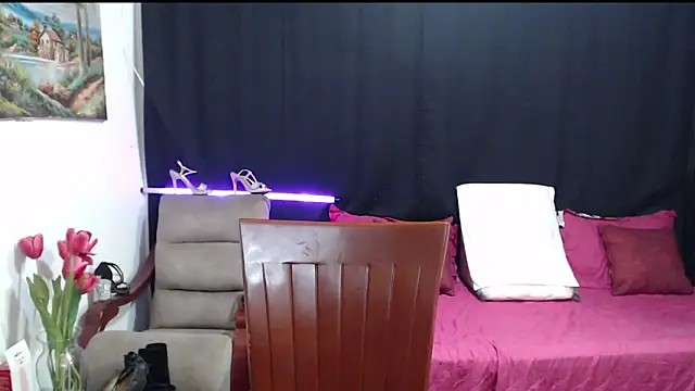 Aleja_Gonzales webcam