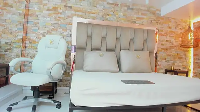 karla_dunn webcam