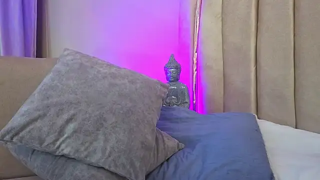Esmeralda_Candy webcam