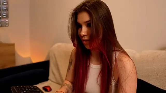 BellaBlush03 webcam