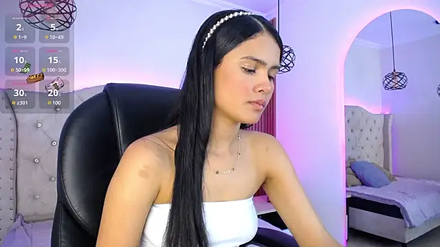 Violet_Collins1 webcam