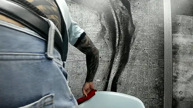 Gury_tattoo webcam