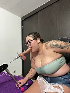 Sofia-_- webcam