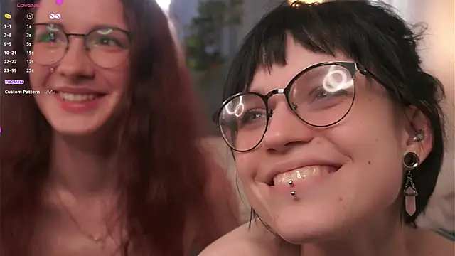 TeaseDealer webcam